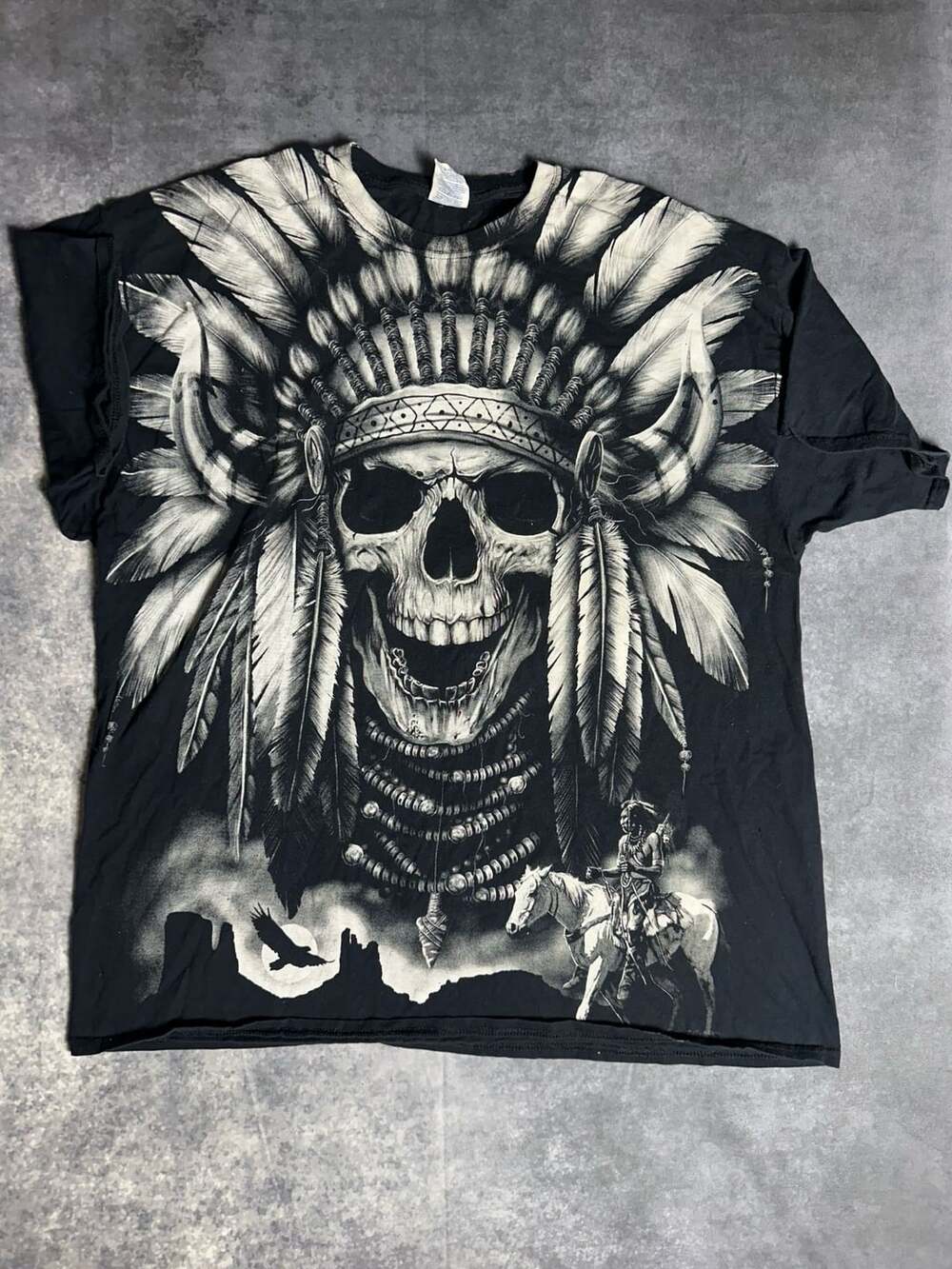 Vintage Native American Indian Skull Headdress Graphic T-Shirt
